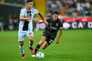 Paulinho gia hạn hợp đồng thêm 1 năm với Corinthians